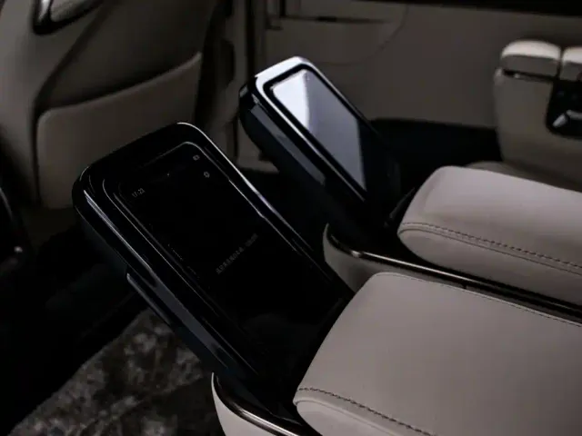 Toyota Alphard — Фото автомобиля 18