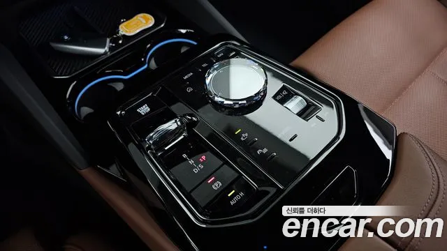 BMW 5 Series G60 — Фото автомобиля 9