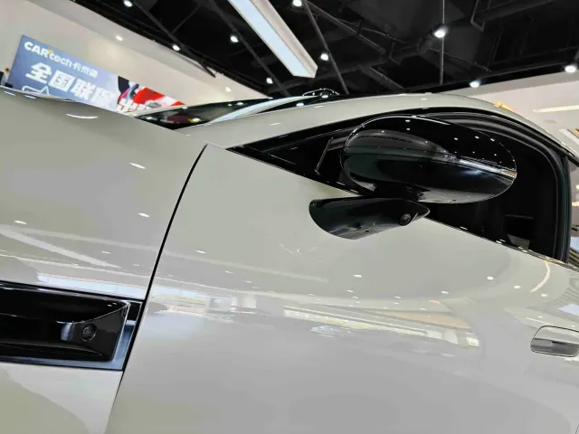 Xiaomi SU7 — Фото автомобиля 11