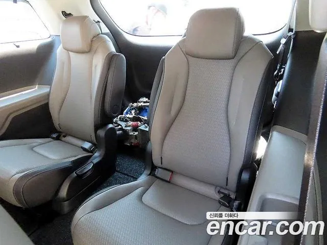 Kia Carnival 4th Gen — Фото автомобиля 7