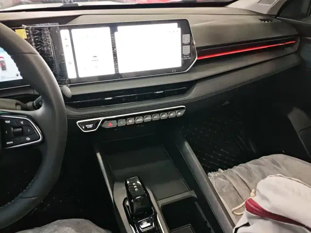 Geely Binrui — Фото автомобиля 12