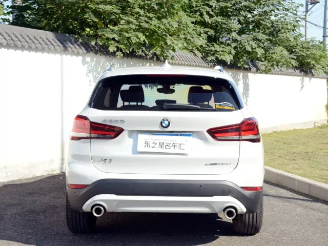 BMW X1 — Фото автомобиля 4