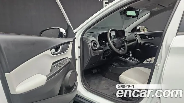 Hyundai Kona Новый Kona Бензин 1.6 турбо 2WD — Фото автомобиля 10