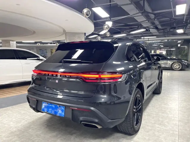 Porsche Macan — Фото автомобиля 3
