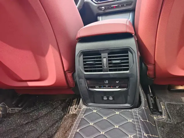 BMW 3 Series — Фото автомобиля 9