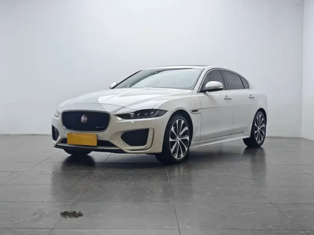 Фотография автомобиля — Jaguar XEL