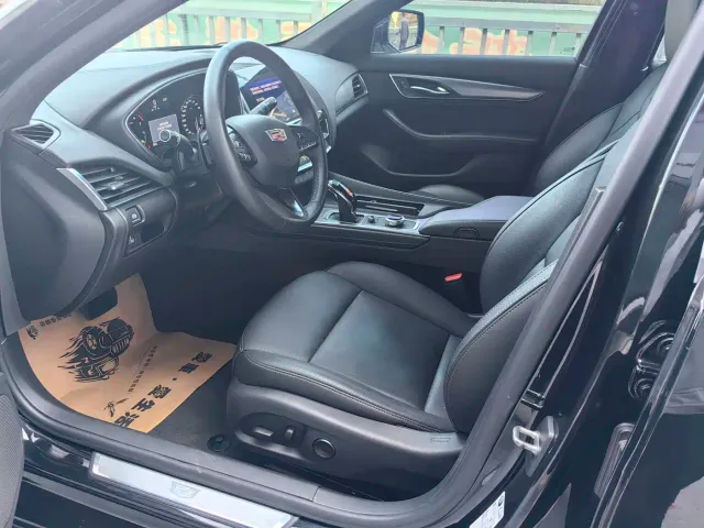 Cadillac CT5 — Фото автомобиля 14