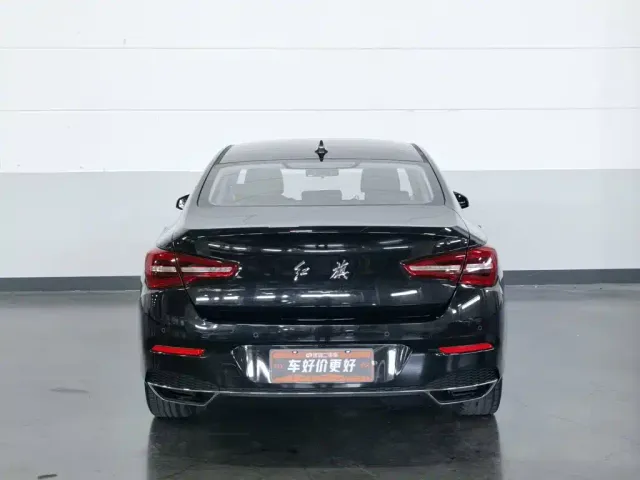 Hongqi H5 — Фото автомобиля 4