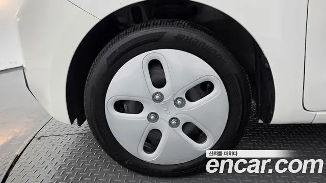 Kia RAY Новый Kia Ray Фургон — Фото автомобиля 5