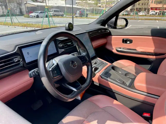 Nio EC6 — Фото автомобиля 16