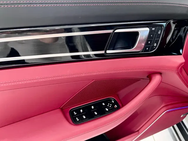 Porsche Panamera — Фото автомобиля 21
