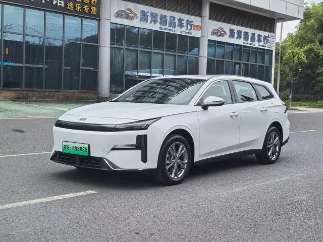 Geely Galaxy L6 — Фото автомобиля 3