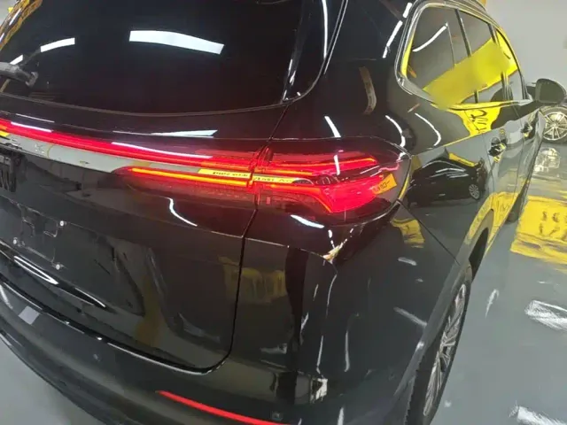 Buick Envision Plus — Фото автомобиля 7