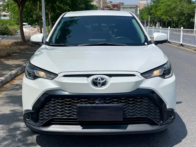 Toyota Frontlander — Фото автомобиля 2
