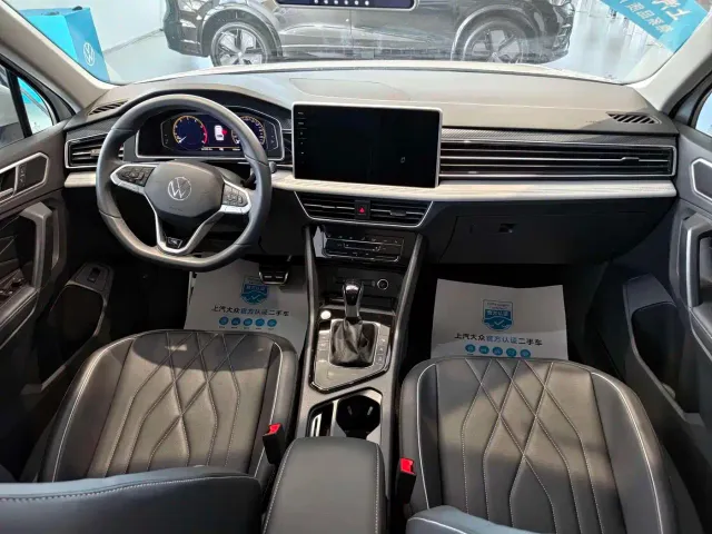 Volkswagen Tiguan L 2024 Outstanding 330TSI Auto 2WD R-Line Dragon Glory Edition — Фото автомобиля 5