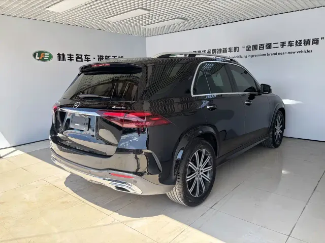 Mercedes-Benz GLE-Class — Фото автомобиля 4