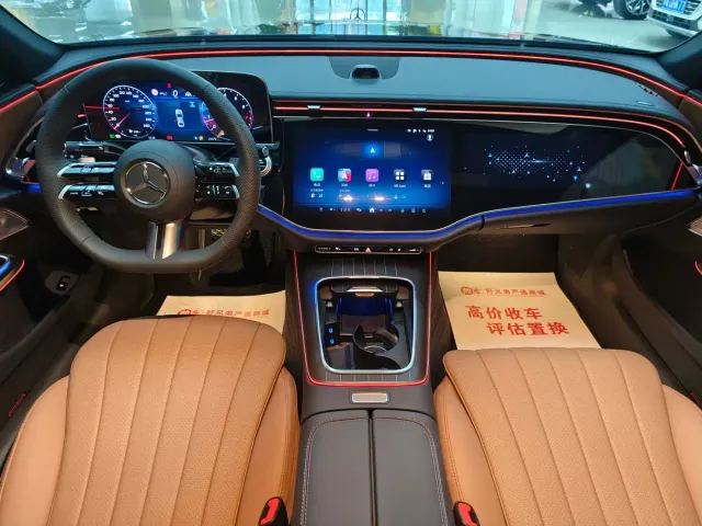 Mercedes-Benz E-Class — Фото автомобиля 5
