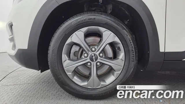 Kia Seltos Seltos Бензин 1.6 турбо 2WD — Фото автомобиля 5