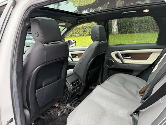 Land Rover Discovery Sport — Фото автомобиля 11