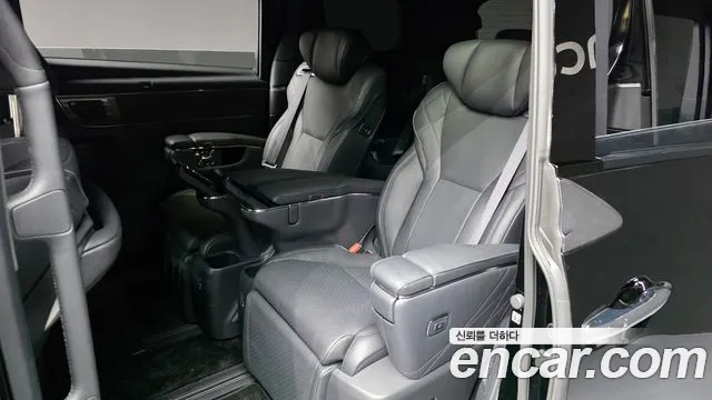 Toyota Alphard Generation 4 — Фото автомобиля 25