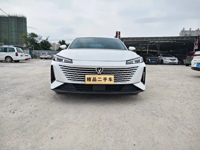Changan Lamore — Фото автомобиля 2