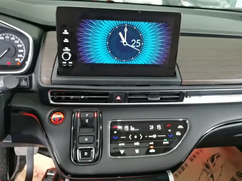 Honda Odyssey 2022 2.0L e:HEV Sharp·Prestige Edition — Фото автомобиля 8