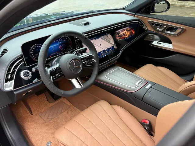 Mercedes-Benz E-Class — Фото автомобиля 5