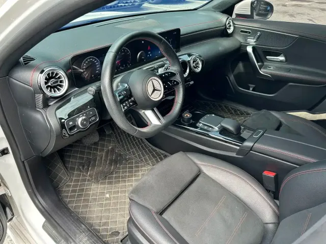 Mercedes-Benz A-Class — Фото автомобиля 9