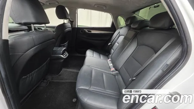 Hyundai Grandeur (New) Hybrid — Фото автомобиля 18