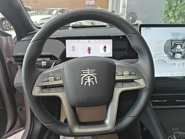 BYD Qin L — Фото автомобиля 10