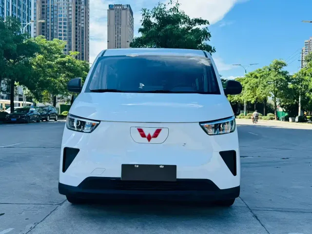 Wuling Yangguang — Фото автомобиля 2
