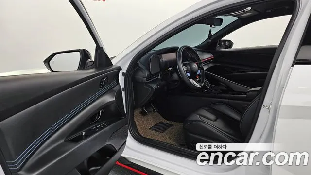 Hyundai Avante CN7 — Фото автомобиля 10