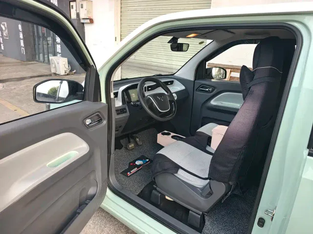 Wuling Hongguang Mini EV — Фото автомобиля 6