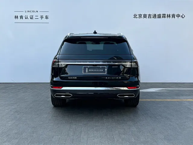 Lincoln Aviator — Фото автомобиля 4