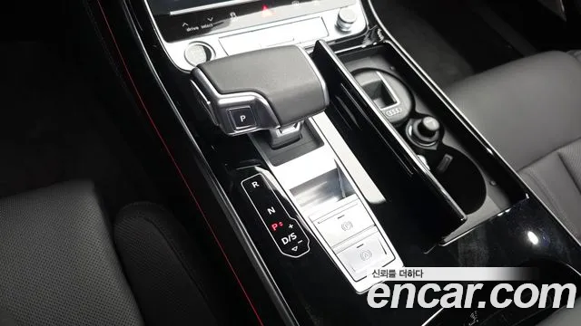 Audi A8 D5 — Фото автомобиля 9