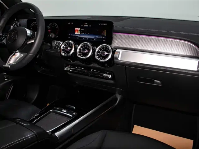 Mercedes-Benz GLB-Class — Фото автомобиля 22