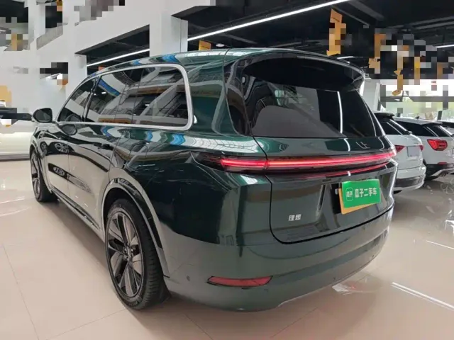 Li Auto L9 — Фото автомобиля 5
