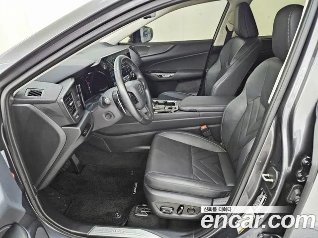 Lexus NX — Фото автомобиля 10
