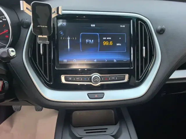 Jetour Jetour X70M 2022 1.5T Manual Avant-garde Partner 5-seater — Фото автомобиля 12
