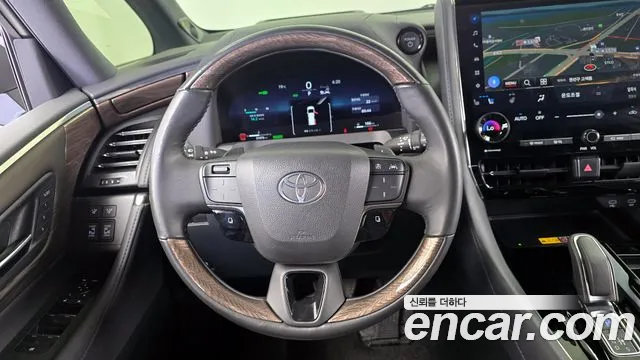 Toyota Alphard — Фото автомобиля 13