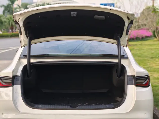 BYD Seal 06 — Фото автомобиля 18