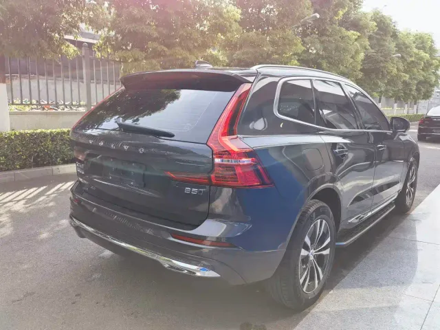 Volvo XC60 — Фото автомобиля 5