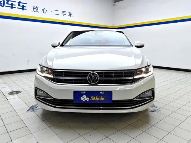 Volkswagen Bora — Фото автомобиля 2