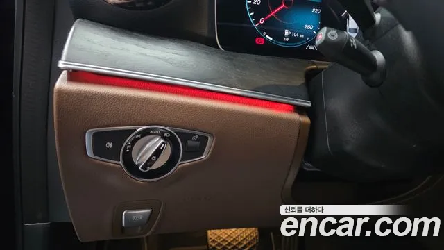 Mercedes-Benz E-Class W213 — Фото автомобиля 27