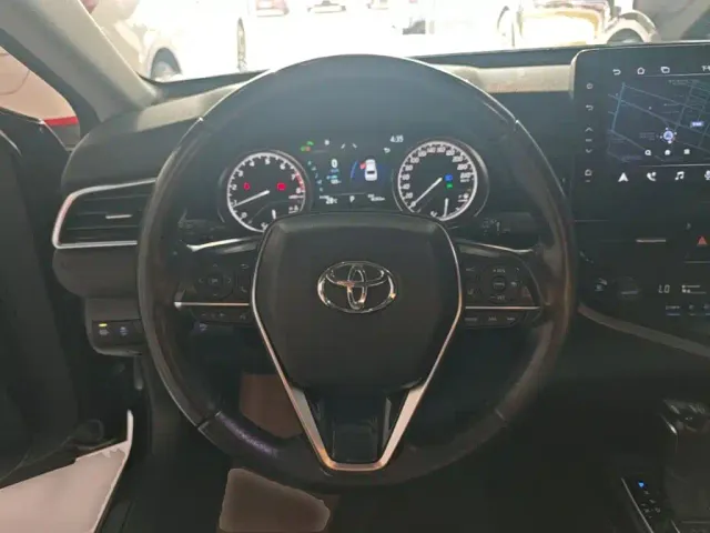 Toyota Camry — Фото автомобиля 10