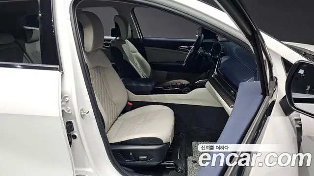 Kia Sportage Sportage 5-е поколение Бензин 1.6 турбо 2WD — Фото автомобиля 10