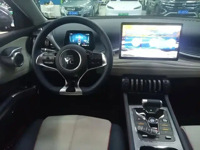 BYD Yuan PLUS — Фото автомобиля 10