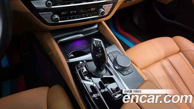 BMW 5-Series — Фото автомобиля 5