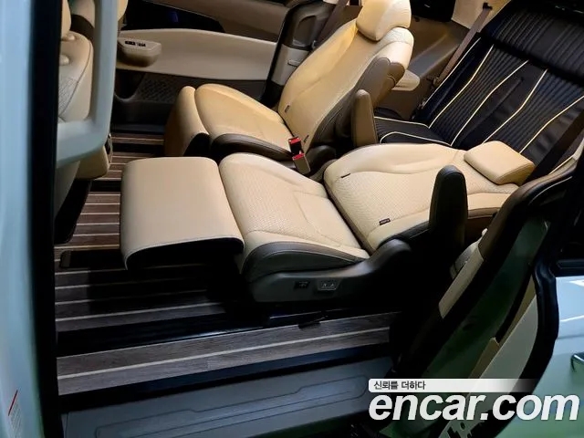 Kia Carnival Generation 4 — Фото автомобиля 18