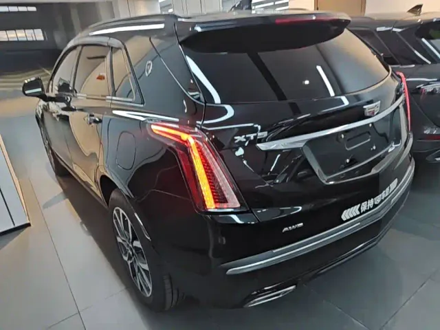 Cadillac XT5 — Фото автомобиля 4